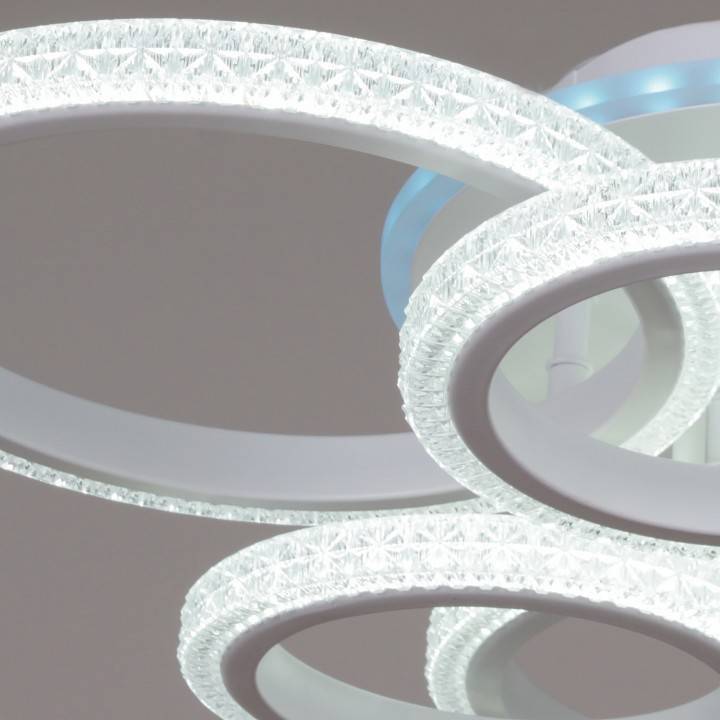 Потолочная люстра De Markt 06333-0.3-3+3A WH (RGB) белый 06333-0.3-3+3A WH (RGB)