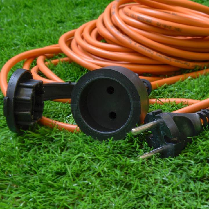 Удлинитель Uniel 3 розетки 3 м с заземлением UL-00009858