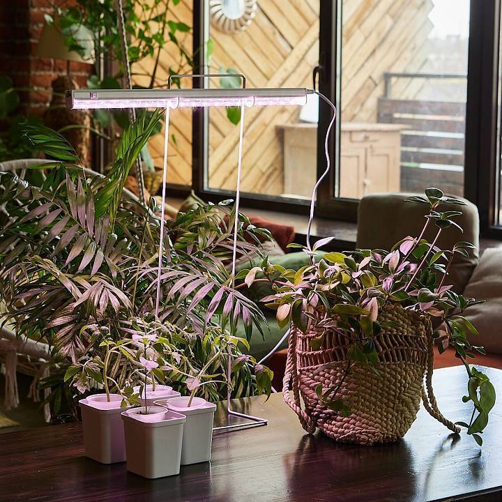 Подставка для цветов Uniel UFP-G10A H65 WHITE UL-00010041