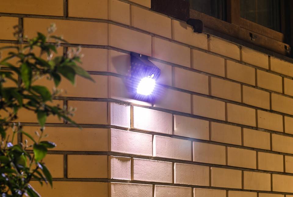 Светильник накладной Uniel USL-F UL-00010435