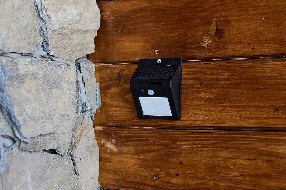 Светильник накладной Uniel USL-F UL-00010435