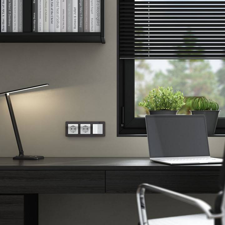 Розетка с заземлением и с шторками, без рамки Werkel Белый акрил W1171141