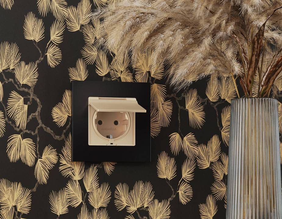 Накладка для розетки влагозащищенной с заземлением и со шторками с крышкой Ambrella Volt Quant AP6080