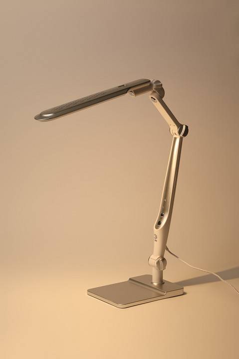 Настольная лампа светодиодная ЭРА NLED-497 Б0052772