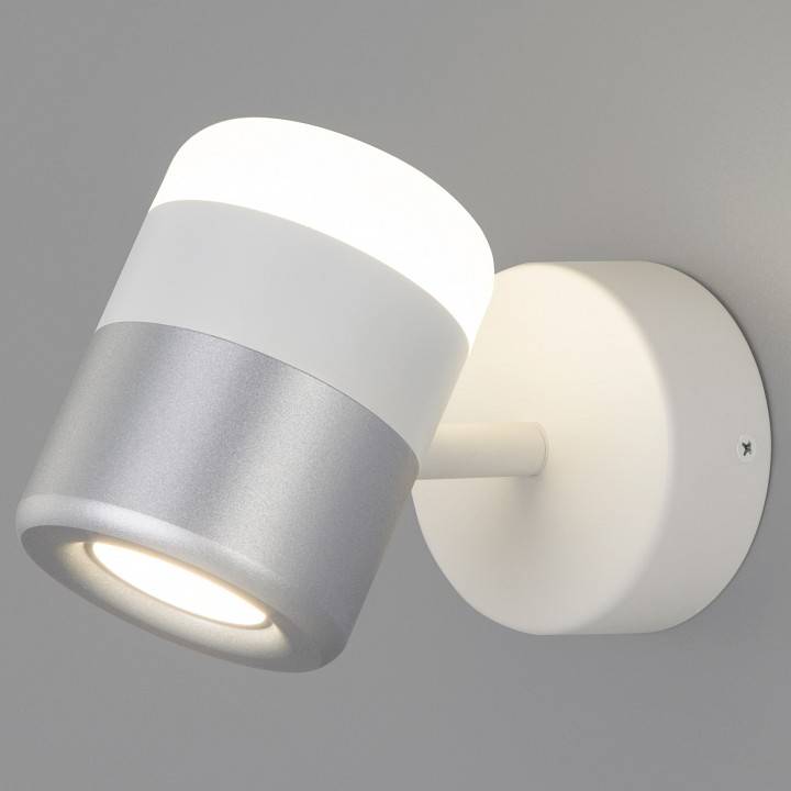 Бра Eurosvet Oskar LED белый/серебро 9 Вт 20165/1 LED