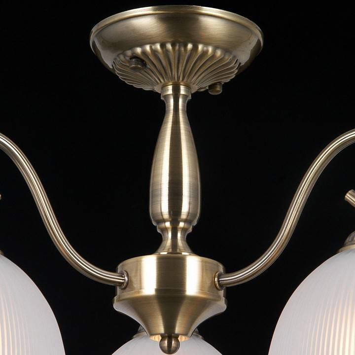 Люстра на штанге ILLUMICO CAPELLA 3 лампы IL0621-3CSQ-24 AB