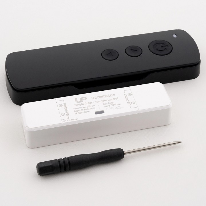 Контроллер-диммер с пультом ДУ LEDS POWER N12-SB Nano RF 15A Black 005812