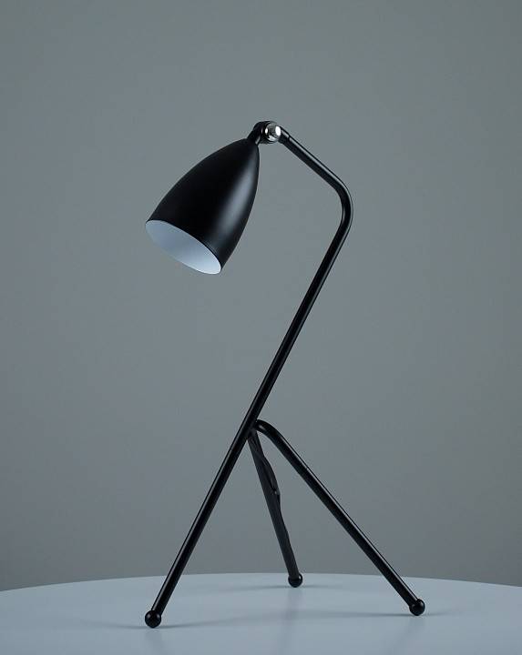 Настольная лампа офисная Moderli Show V10998-T