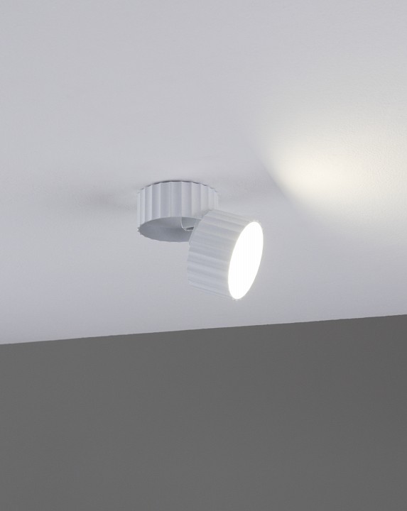 Накладной светильник Moderli  V11900-1C