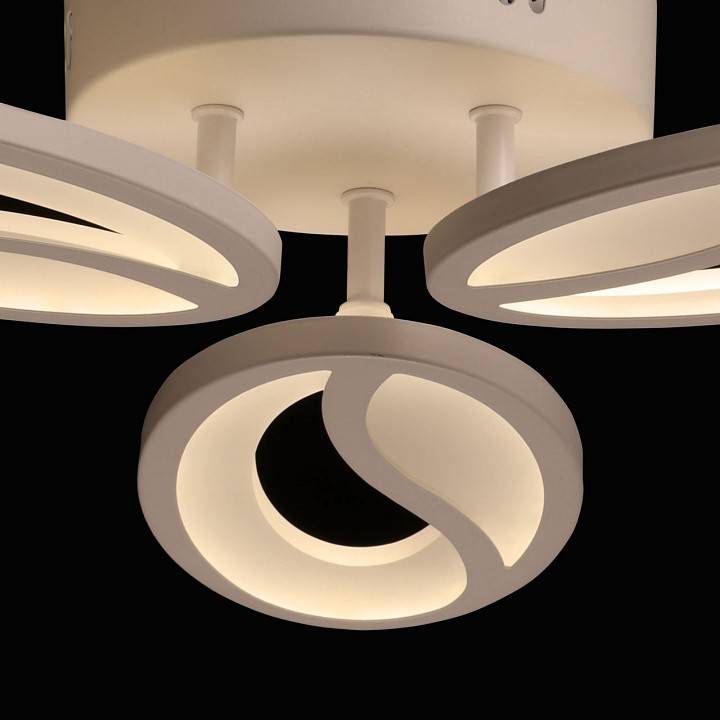 Потолочная люстра De City Мадлен 3xE14 424018003