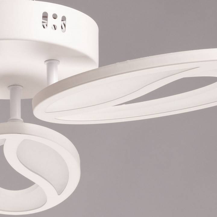 Потолочная люстра De City Мадлен 3xE14 424018003