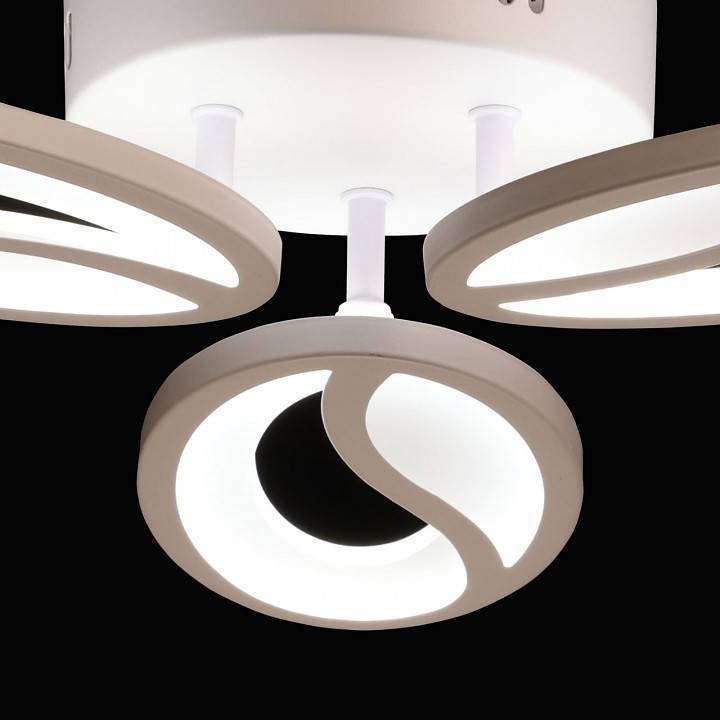 Потолочная люстра De City Мадлен 3xE14 424018003