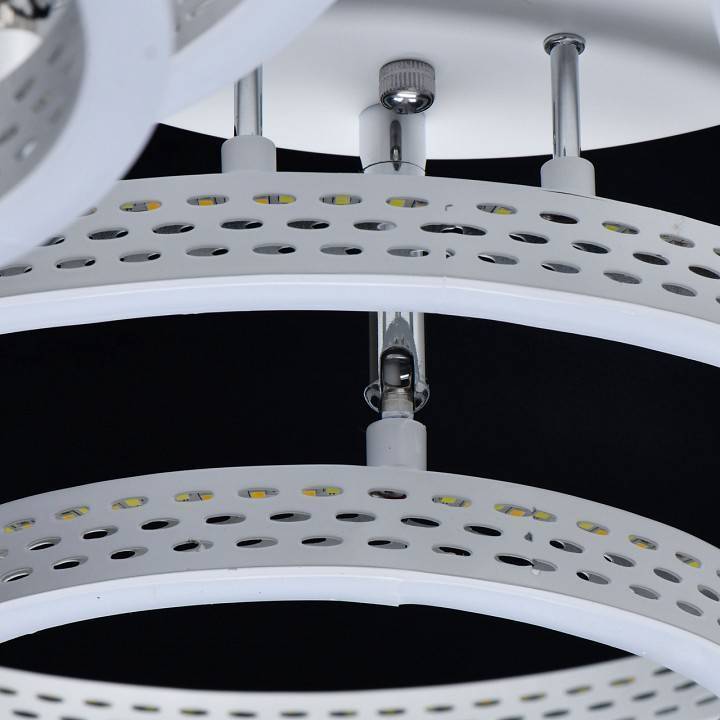 Люстра потолочная DeMarkt Аурих 6x60 Вт E27 496019006