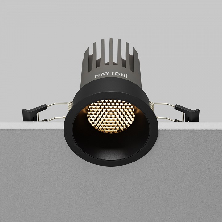 Встраиваемый светильник Maytoni  DL117-15W-3K-B