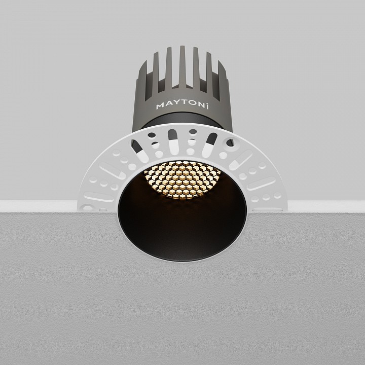 Встраиваемый светильник Maytoni  DL122-15W-3K-TRS-B