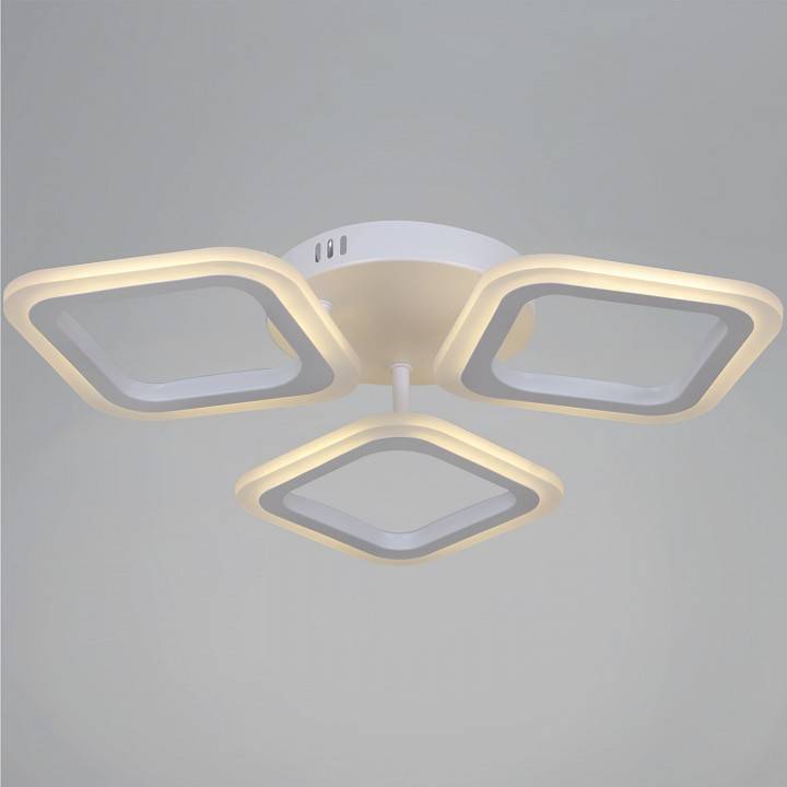 Потолочная люстра De Markt 05104-0.3-03 WH белый 05104-0.3-03 WH