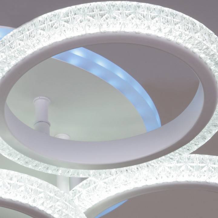 Потолочная люстра De Markt 06333-0.3-5+1A WH (RGB) белый 06333-0.3-5+1A WH (RGB)