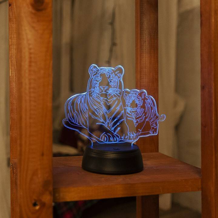 Зверь декоративный Uniel ULI-M508 RGB/3AA TIGER FAMILY/BLACK UL-00008403