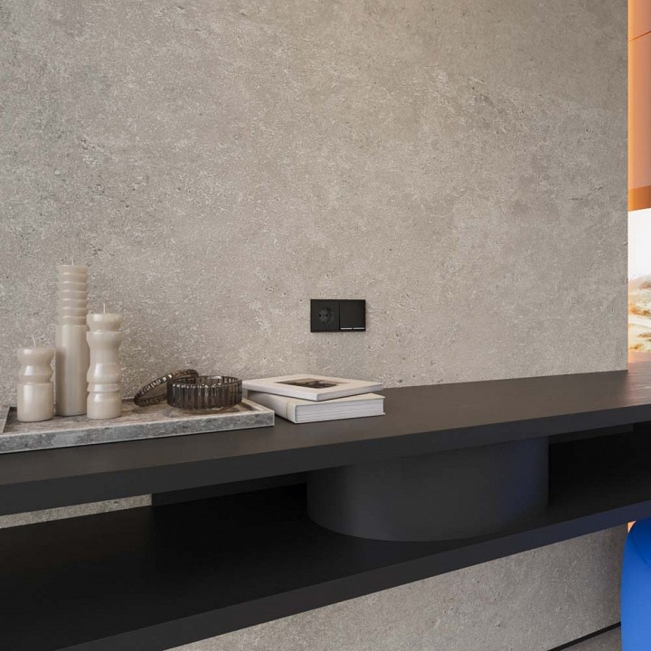 Накладка для розетки с заземлением Voltum S70 METAL VLSM000612