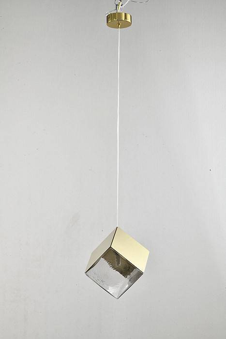 Светильник подвесной Zortes Ice Cube ZRS.1005.01