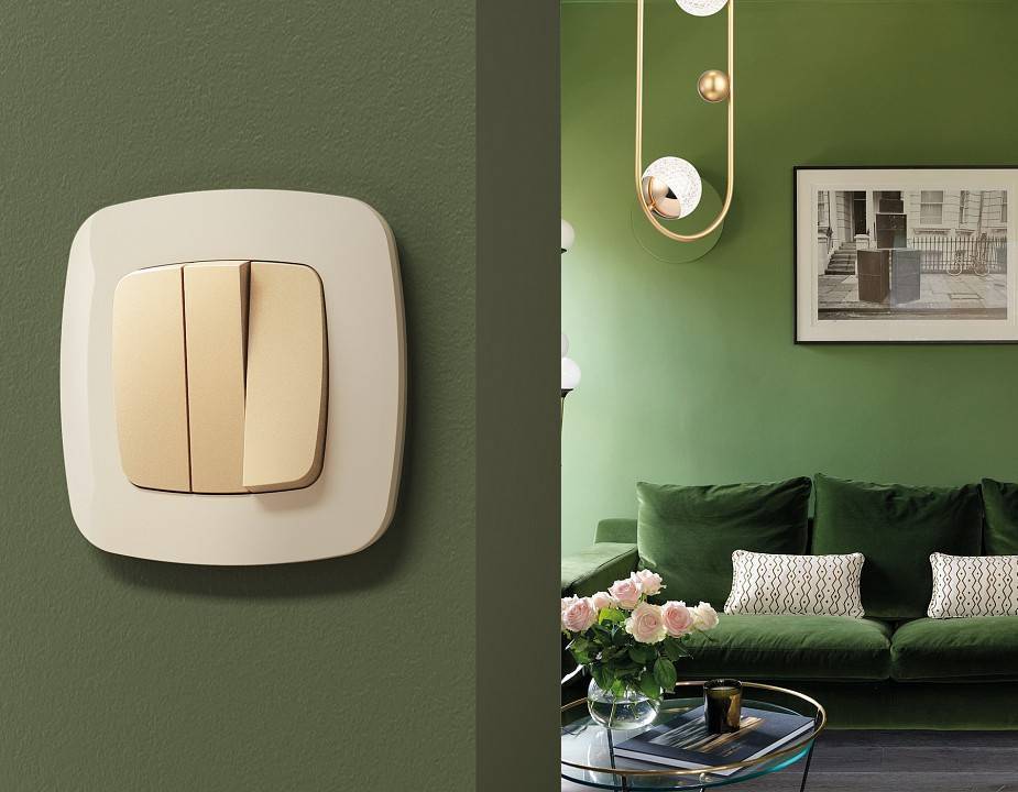 Рамка на 3 поста Ambrella Volt Ecta OF140303