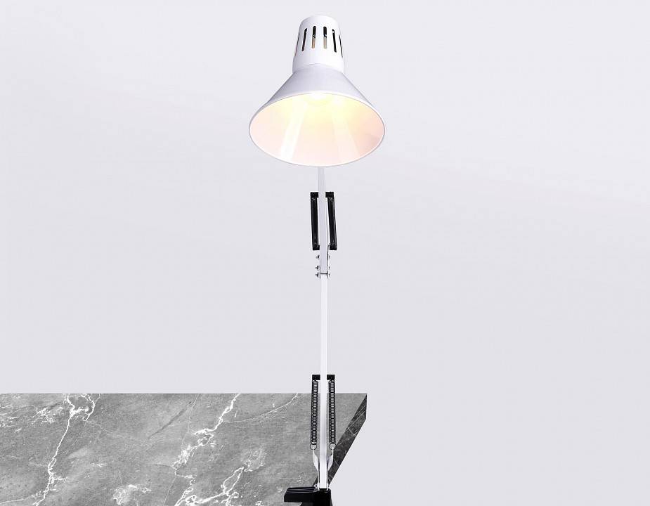 Настольная лампа офисная Ambrella Light DE DE7719