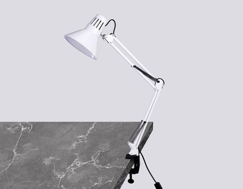 Настольная лампа офисная Ambrella Light DE DE7719