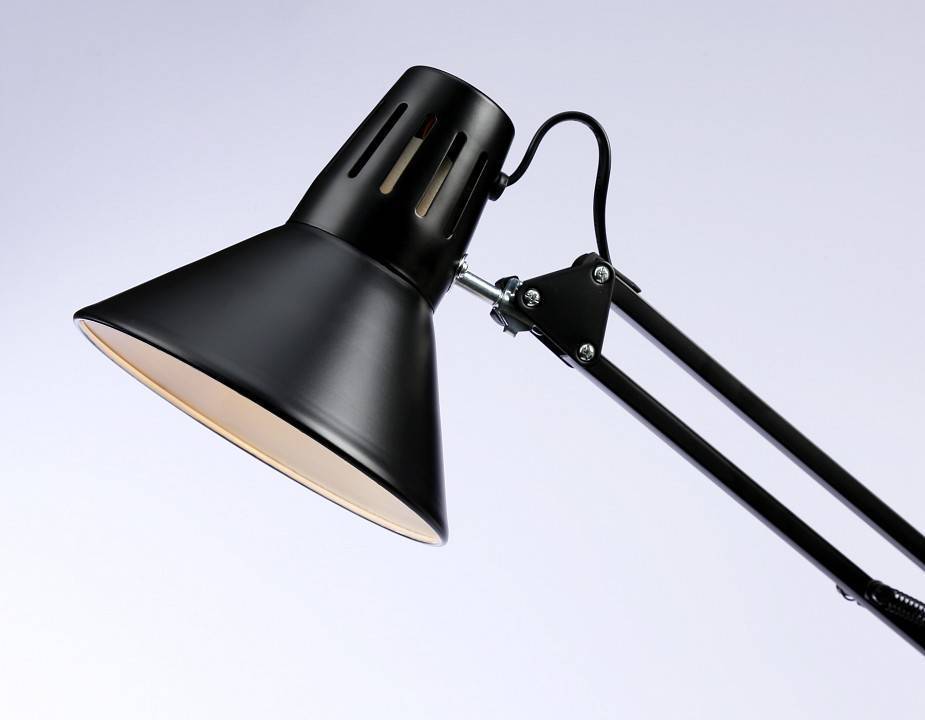 Настольная лампа офисная Ambrella Light DE DE7722