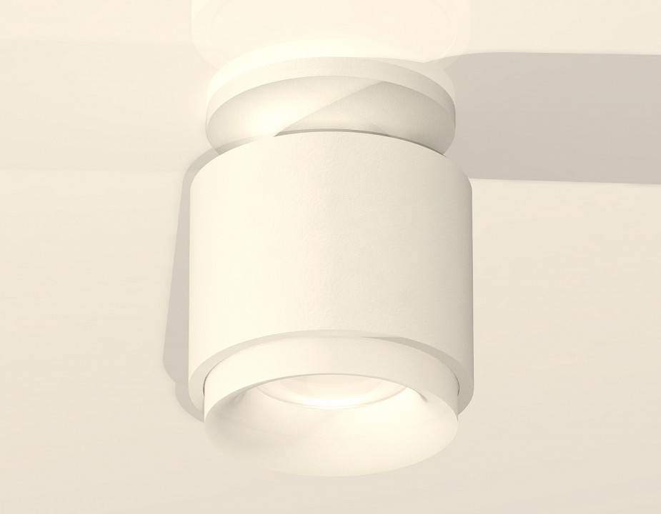 Накладной светильник Ambrella Light XS XS7510044