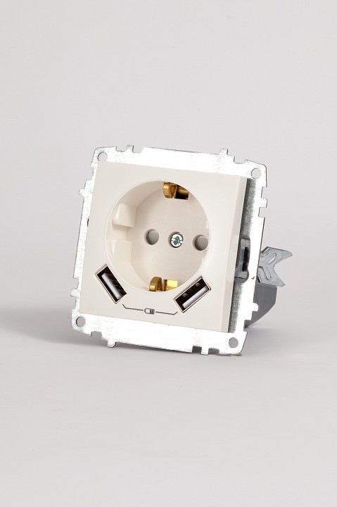 Розетка с заземлением и со шторкой и 2хUSB type A, без рамки Elbi Eleсtriс Zena Vega 609-010200-317