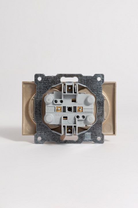 Розетка двойная без заземления, без рамки Elbi Eleсtriс Zena Vega 609-011400-908