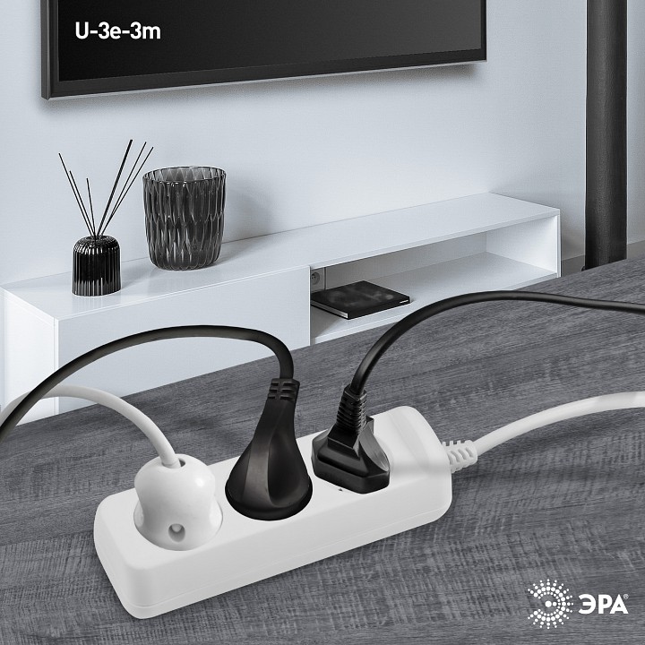 Удлинитель ЭРА U-3e 3 розетки с заземлением 3 м 3х1.5 мм² U-3e-3m-3x1,5