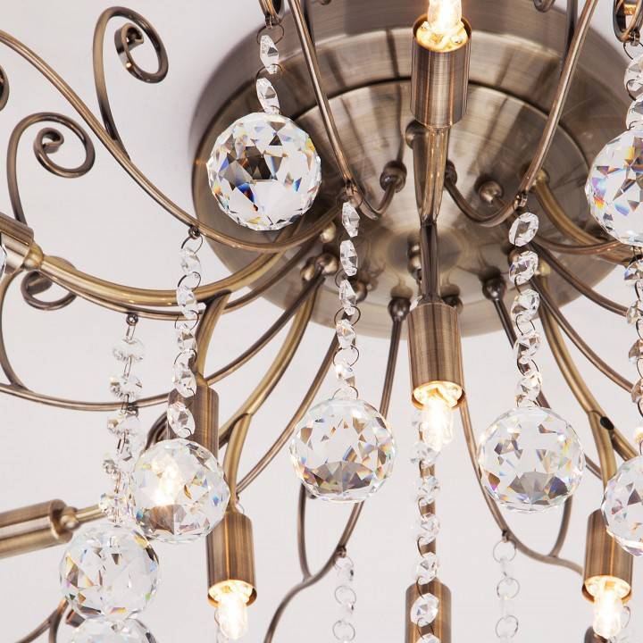 Потолочная люстра Eurosvet Vita античная бронза/прозрачный хрусталь 10042/12