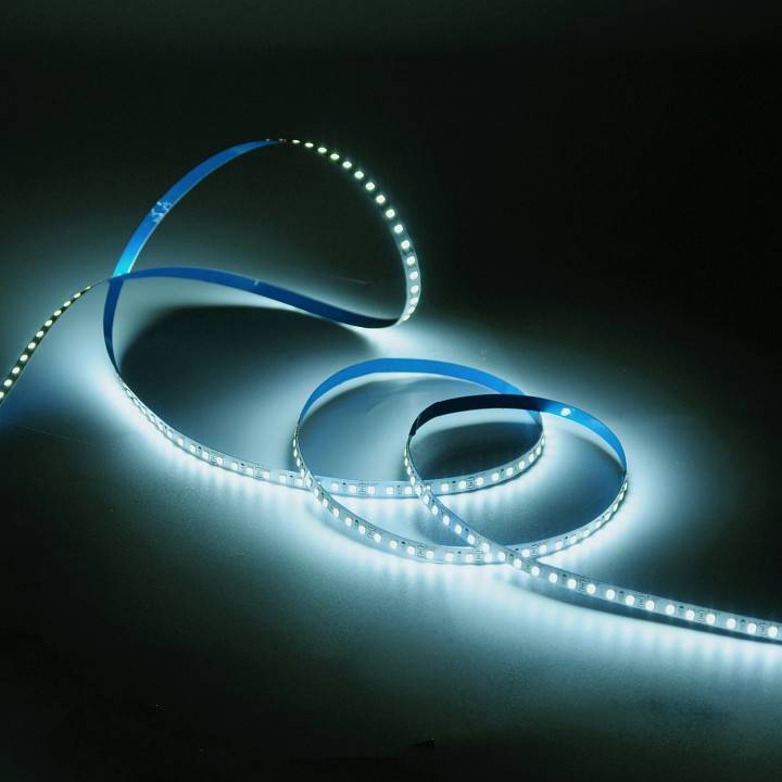 Лента светодиодная Gauss Basic 9.6 Вт/м 12 В IP65 4000 К 5 м BT065