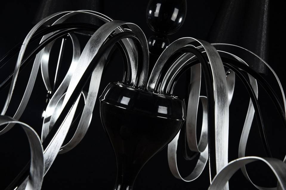 Подвесная люстра Maytoni Intreccio 8 ламп ARM010-08-R