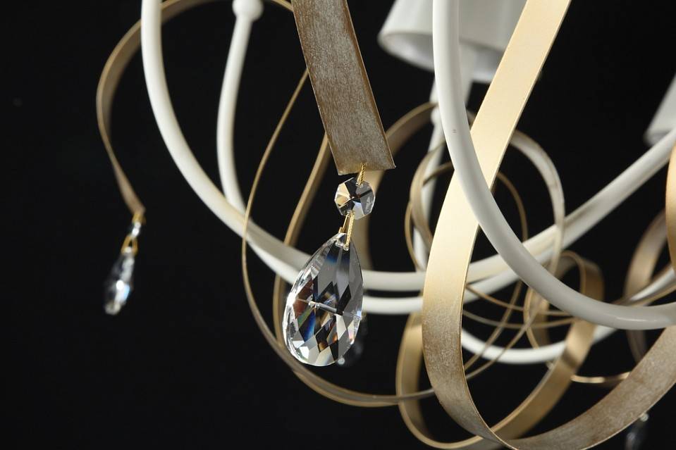 Подвесная люстра Maytoni Intreccio 12 ламп ARM010-12-W