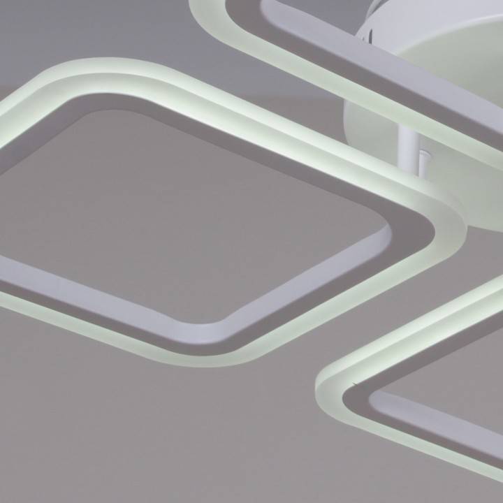 Потолочная люстра Reluce 05105-1 4 лампы White 05105-0.3-04 WH