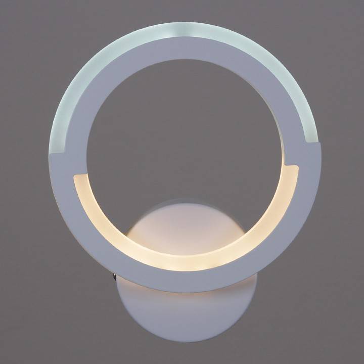 Бра 09820-3.2-01 WH