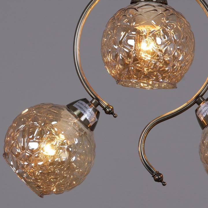 Подвесная люстра Reluce 3 лампы 67461-0.4-03 AB