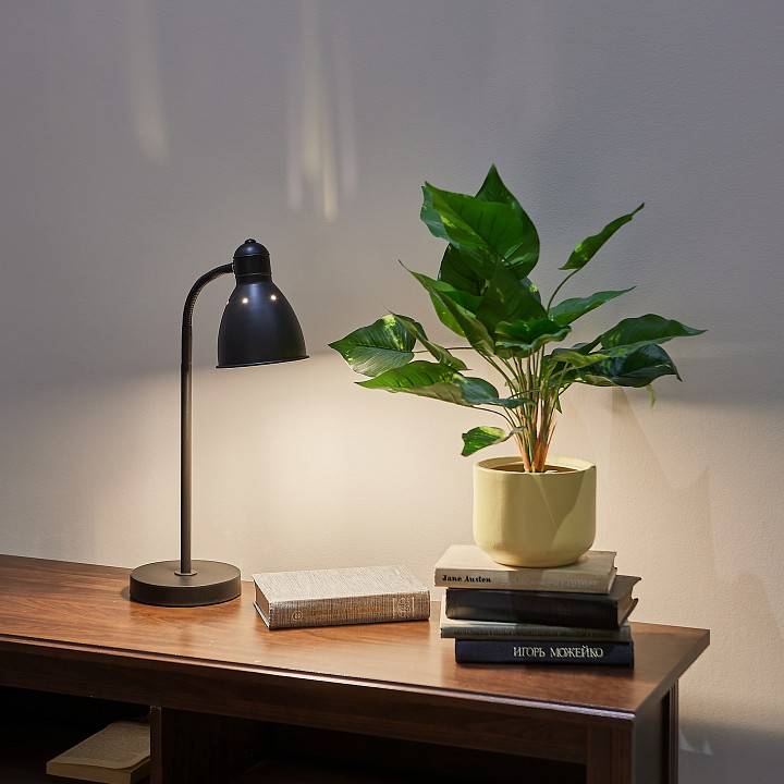 Настольная лампа Uniel UML-B701 LED 6 Вт UL-00010155